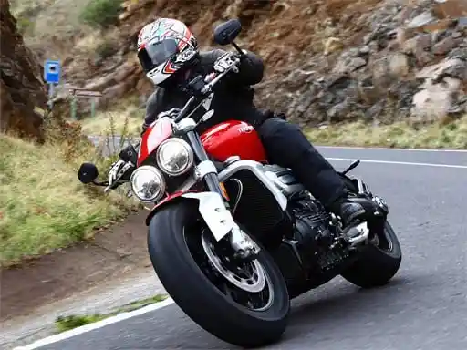Game: Triumph Rocket 3 Rompecabezas