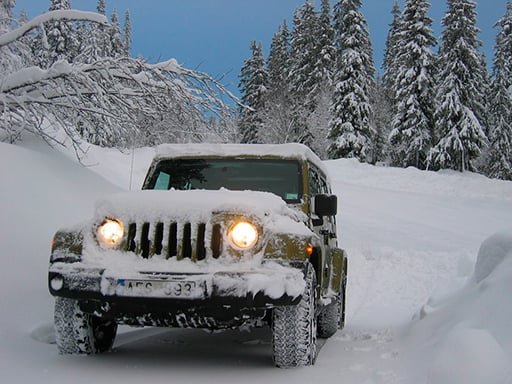 Play: Offroad Snow Jeep Passenger Mountain Uphill Drivin Img
